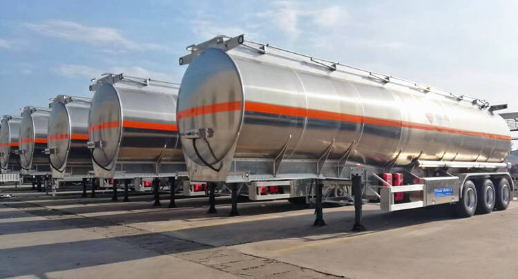 China Oil Tanker Trailers of Aluminum for Sale In Chile