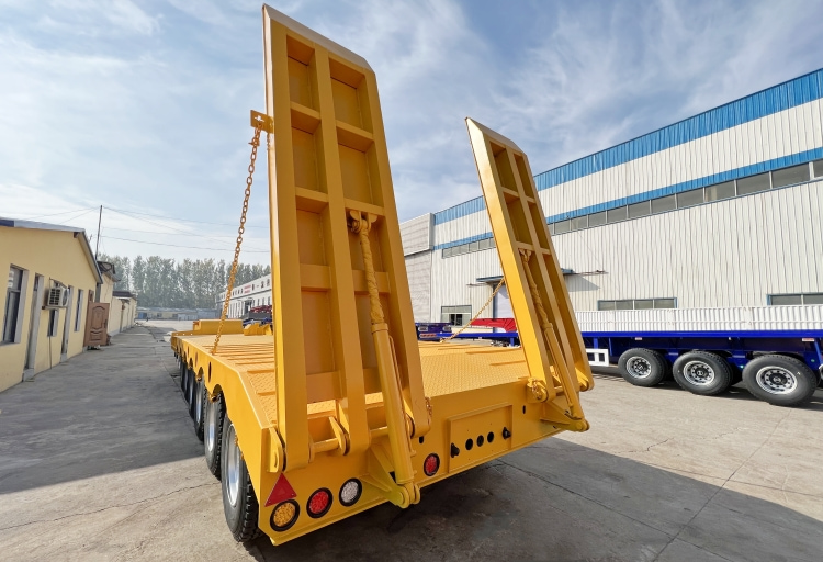 Remolque de plataforma baja de 6 ejes y 120 toneladas a la venta en Chile