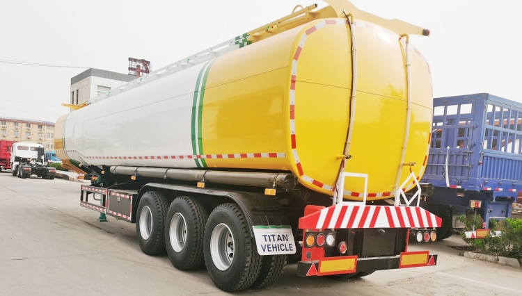 Semirremolque cisterna de combustible Tri Axle de 40000 litros a la venta