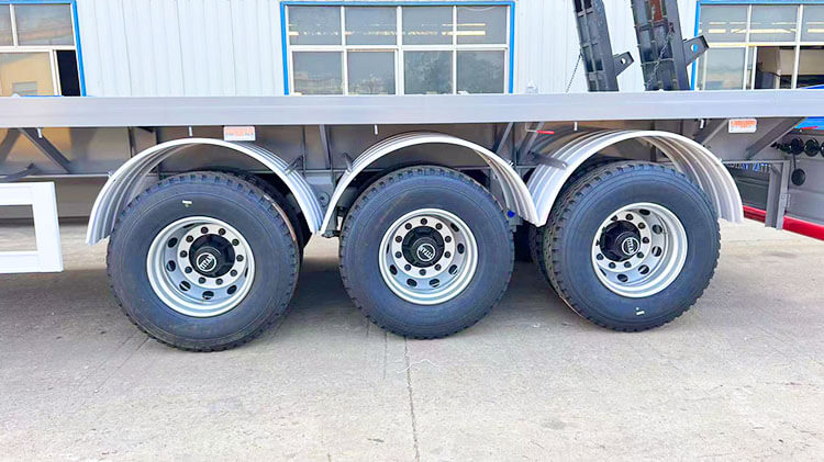 Remolque de cami&oacute;n de plataforma plana de 3 ejes y 40 pies a la venta en Costa Rica