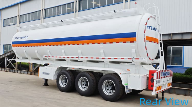 Remolque cisterna para productos químicos de tres ejes y 40.000 litros a la venta en Trinidad y Tobago