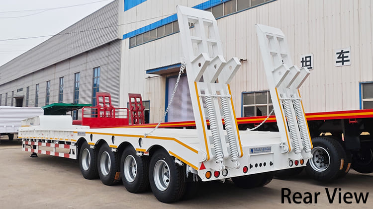 Remolque de plataforma baja de 4 ejes y 100 toneladas en venta en Guyana