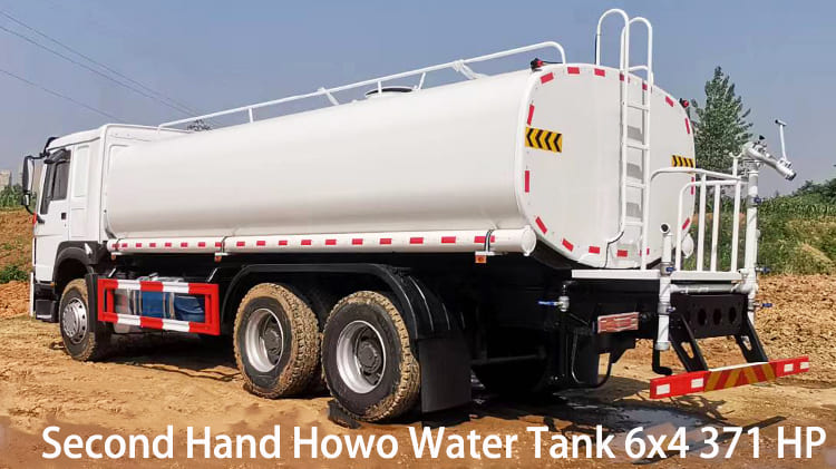Cami&oacute;n cisterna de agua Howo de segunda mano con volante a la derecha, 6x4, 371 HP, en venta en Jamaica