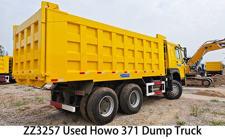 ZZ3257 Camión volquete Howo 371 usado en venta en Uganda, Ugebb