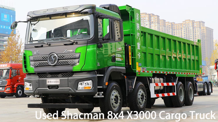 Camión de carga Shacman 8x4 X3000 usado SX3319 en venta en Namibia