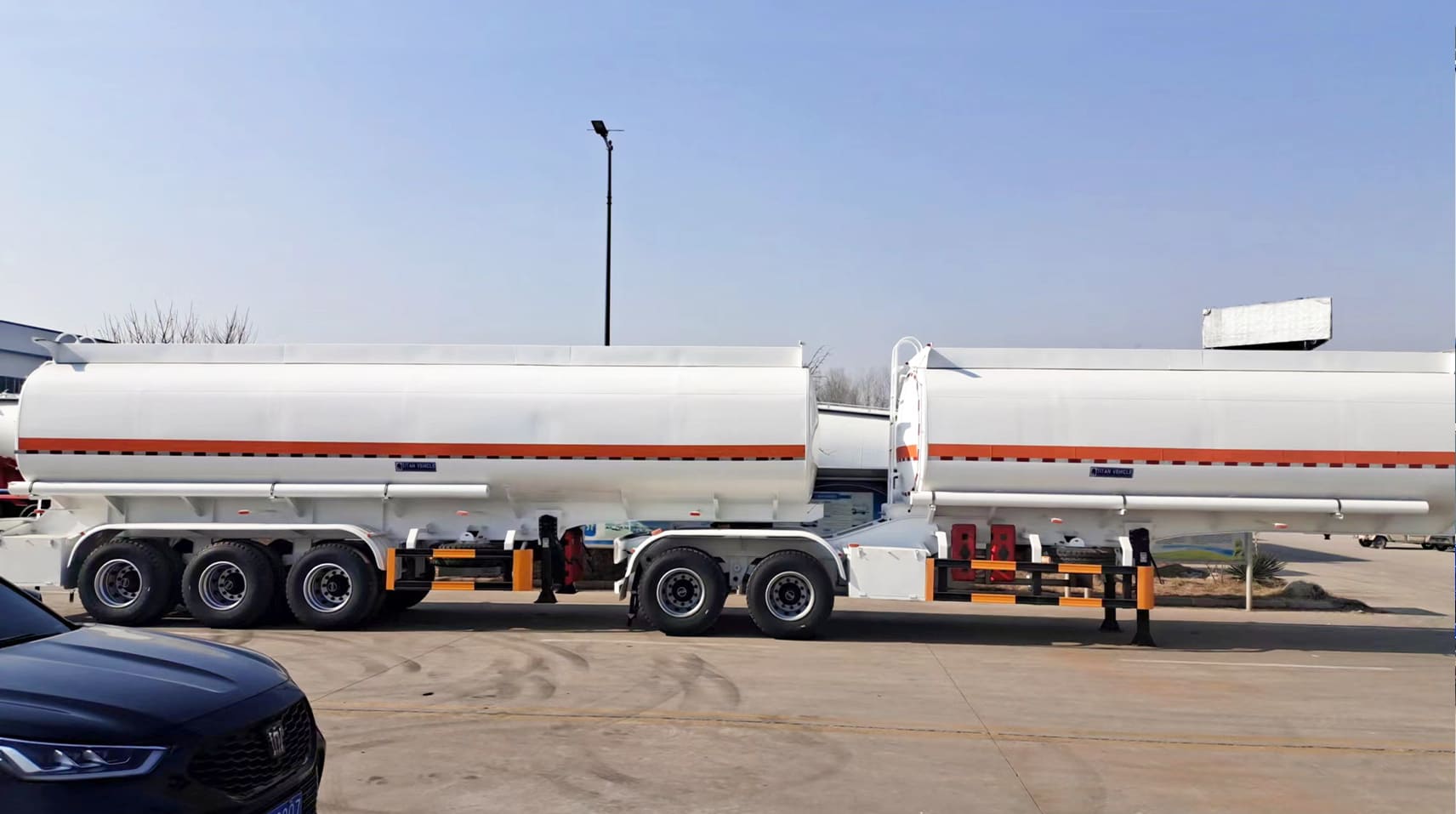 Cami&oacute;n cisterna de combustible Superlink 2025 de China a la venta en Bolivia
