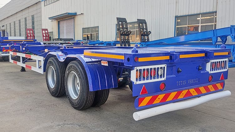 Semirremolque portacontenedores esqueleto cerca de m&iacute; en venta en Uruguay