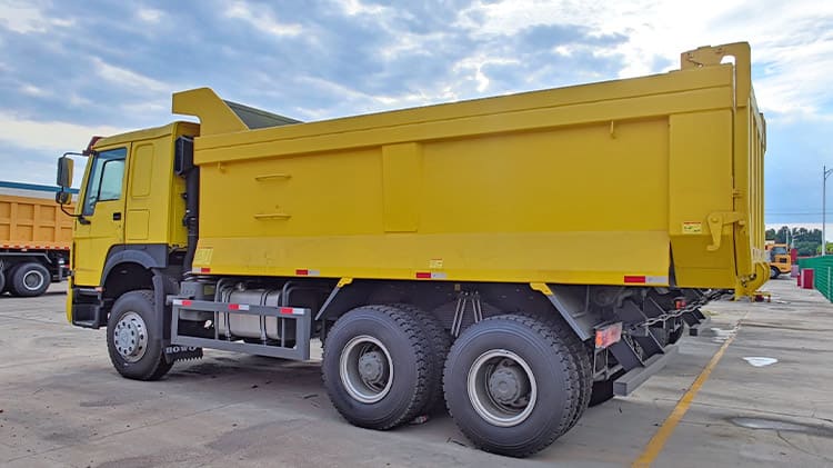 Camiones volquete Howo 430 nuevos en venta en Panam&aacute;