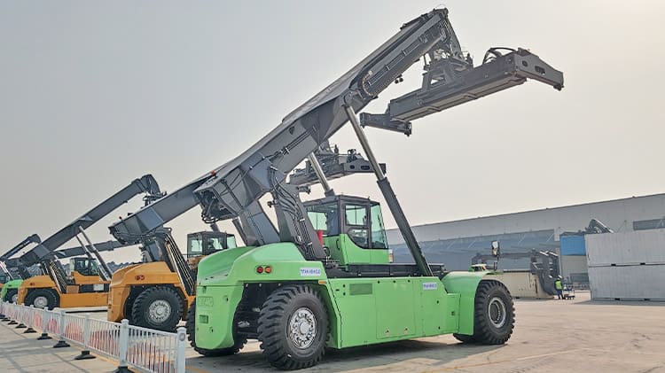 Reachstackers XCMG de 45 toneladas a la venta en Chile