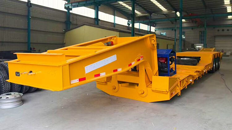 Lowboy Cama Baja 80 Toneladas en Venta en Chile