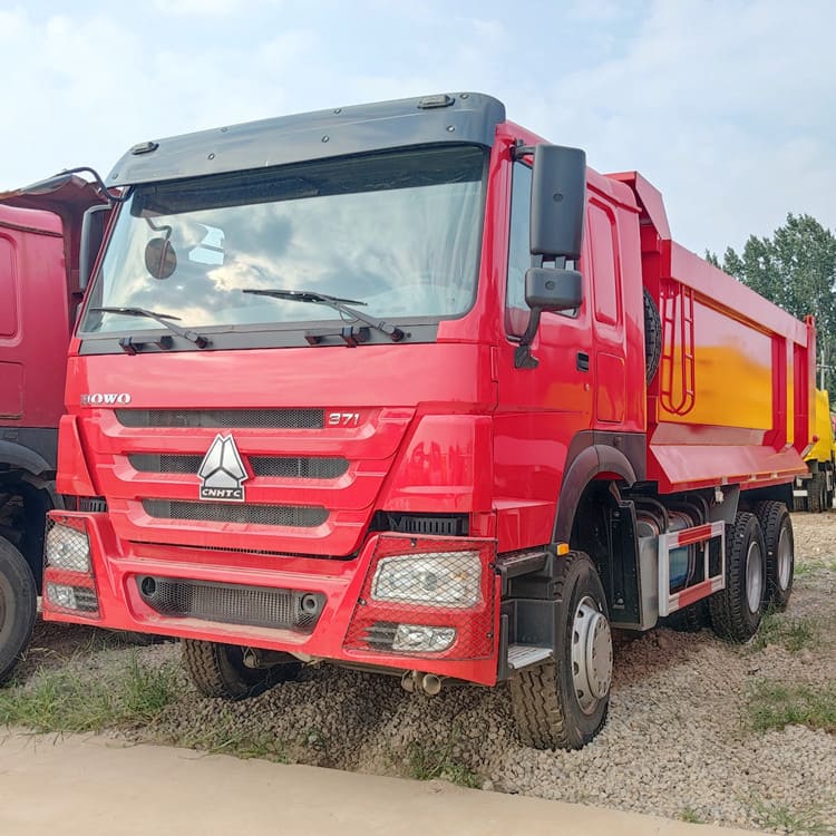 Camión volquete Howo 6x4 usado 371