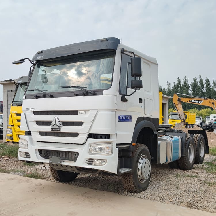 Cabeza tractora Howo Sinotruk 2022 usada 371